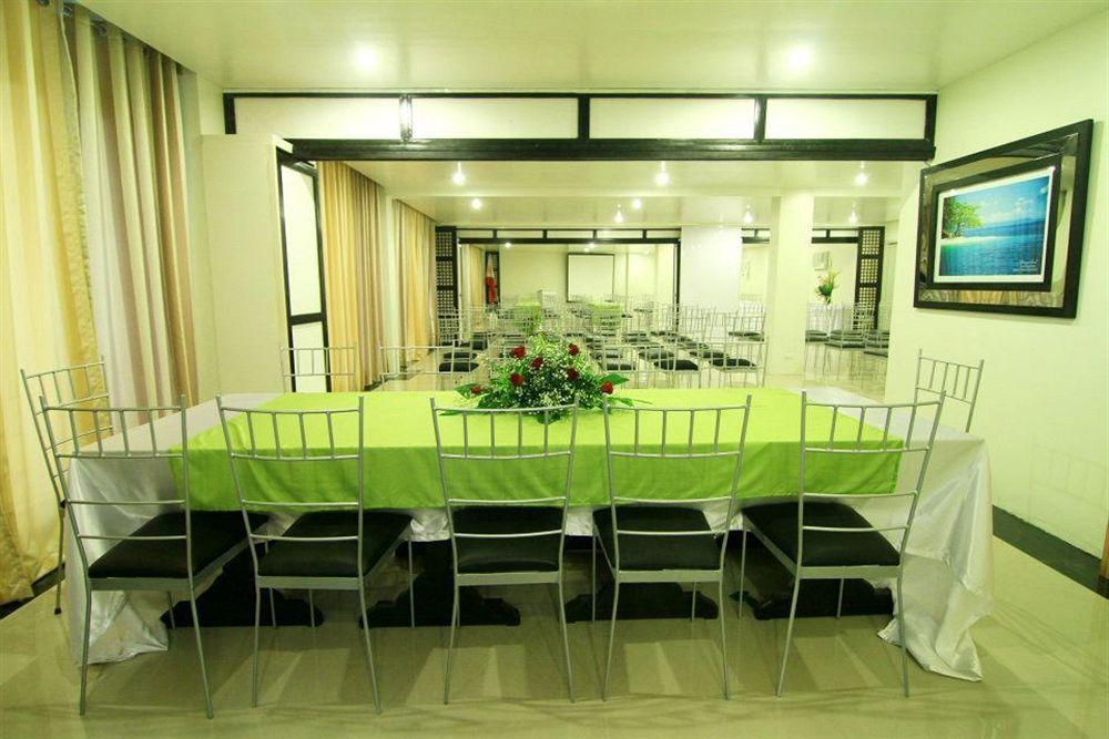 Urban Manor Hotel Roxas City Ngoại thất bức ảnh